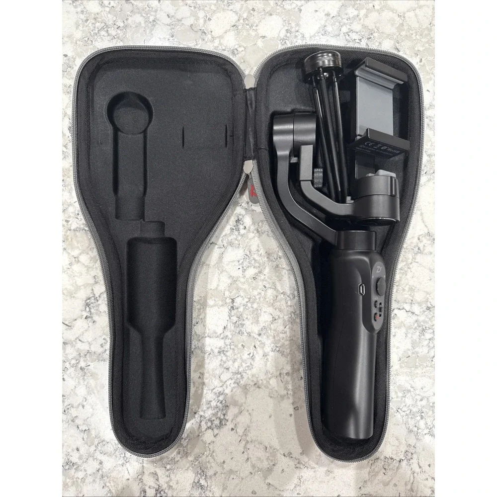 Zhiyun Smooth-Q 3-Axis Smartphone Gimbal with Hard Case Tested